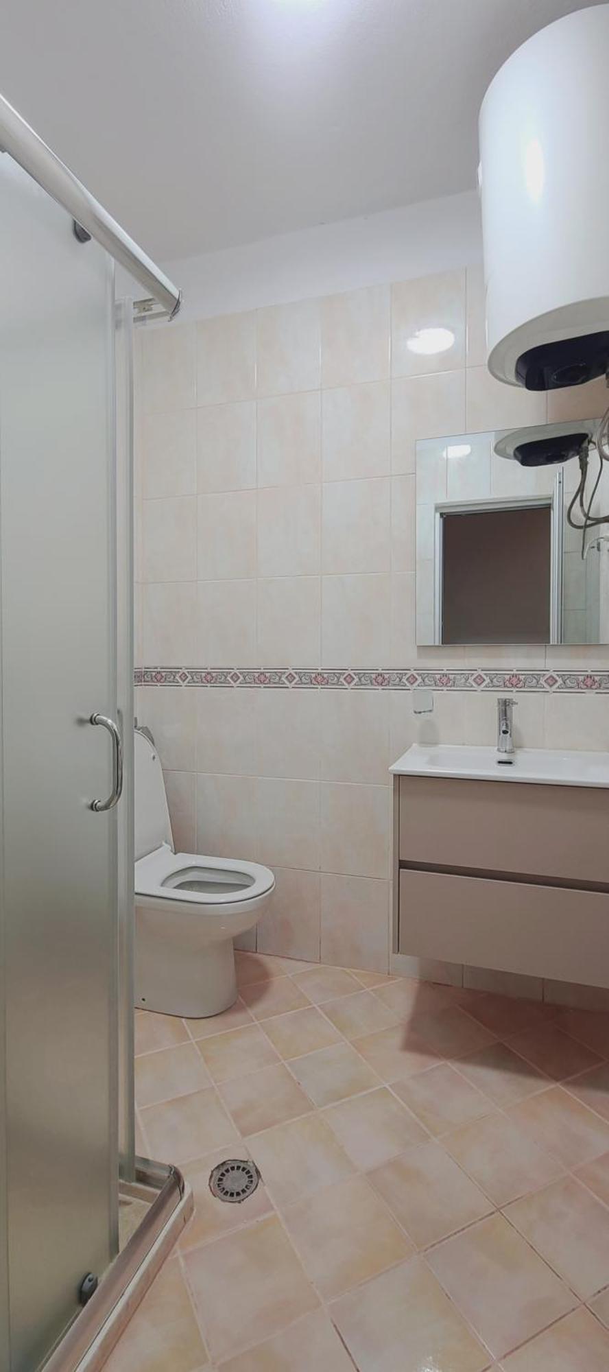 Leones Apartament Tirana Buitenkant foto