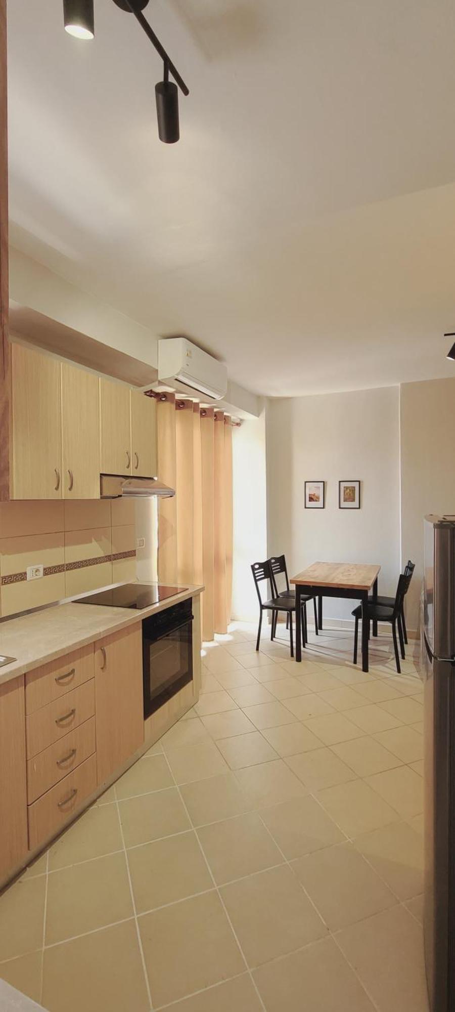 Leones Apartament Tirana Buitenkant foto